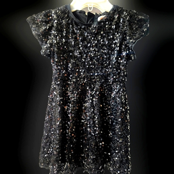 Girls size xs (4/5) Cat & Jack sequin dress. *Great Condition! - Picture 1 of 5